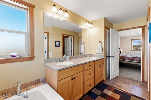 999 Jessie Way, Bozeman, MT 59715