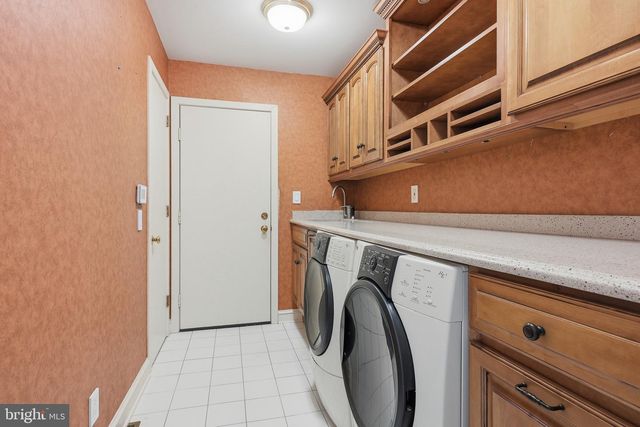 7 TOBIN CT, Hockessin, DE 19707