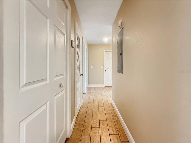 7210 N MANHATTAN AVENUE 2524, Tampa, FL 33614