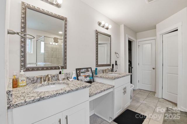 8220 Hudson Forest Drive, Charlotte, NC 28269