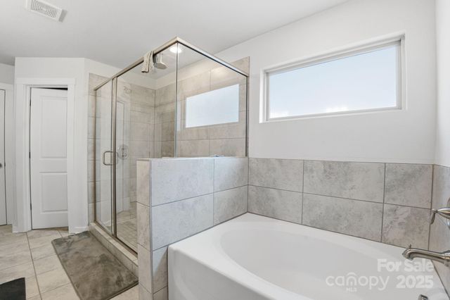 8220 Hudson Forest Drive, Charlotte, NC 28269