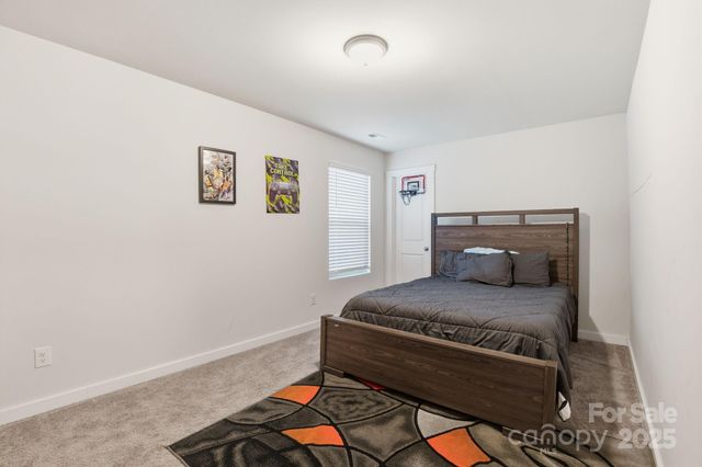 8220 Hudson Forest Drive, Charlotte, NC 28269