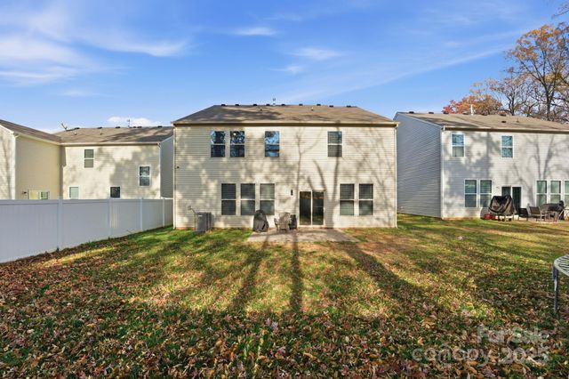 8220 Hudson Forest Drive, Charlotte, NC 28269