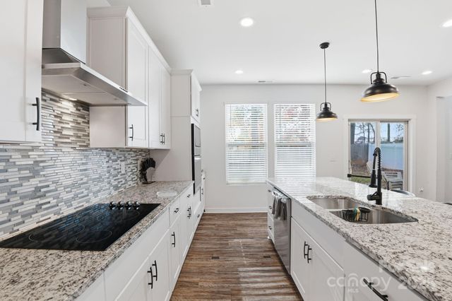 8220 Hudson Forest Drive, Charlotte, NC 28269