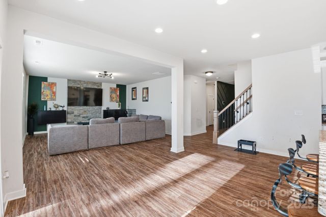 8220 Hudson Forest Drive, Charlotte, NC 28269