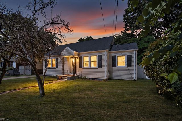 3221 Hyde CIR, Norfolk, VA 23513