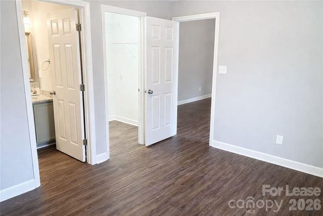 211 Kingville Drive, Charlotte, NC 28213