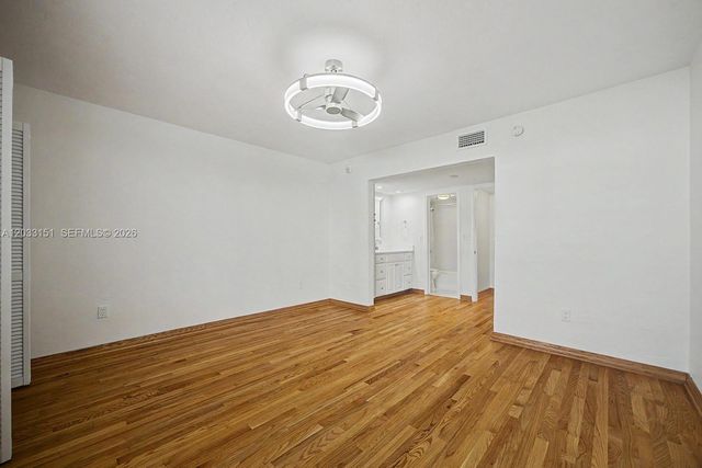 1205 Mariposa Avenue 415, Coral Gables, FL 33146