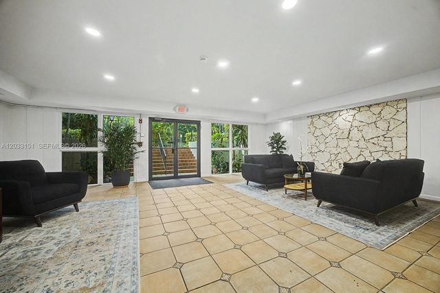 1205 Mariposa Avenue 415, Coral Gables, FL 33146