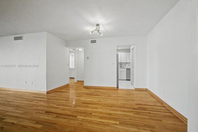 1205 Mariposa Avenue 415, Coral Gables, FL 33146