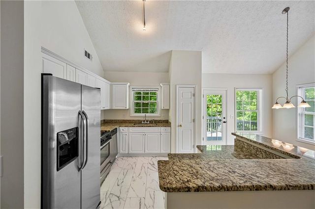 5135 Gable Ridge Way, Sugar Hill, GA 30518