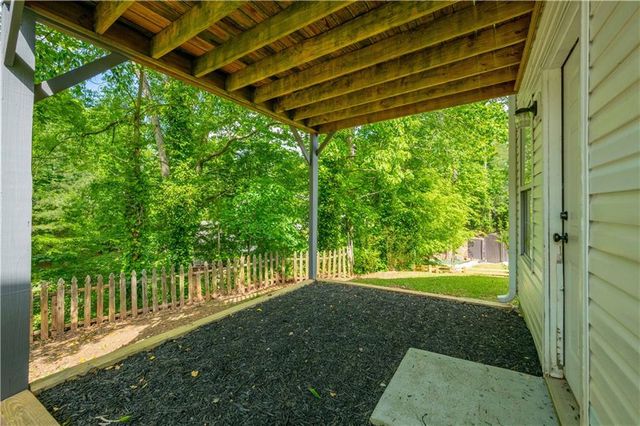 5135 Gable Ridge Way, Sugar Hill, GA 30518