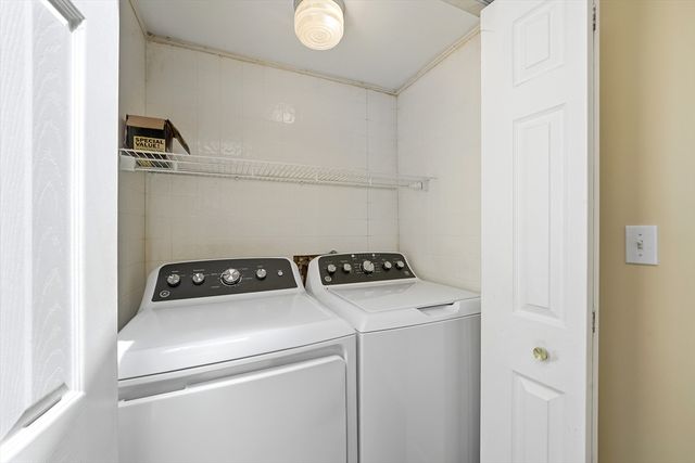 248 Hilldale Ave, Haverhill, MA 01832