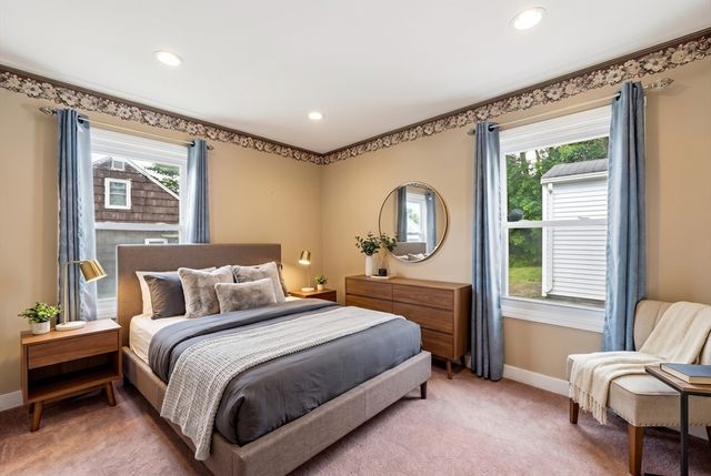 248 Hilldale Ave, Haverhill, MA 01832