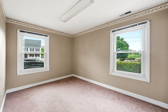 248 Hilldale Ave, Haverhill, MA 01832