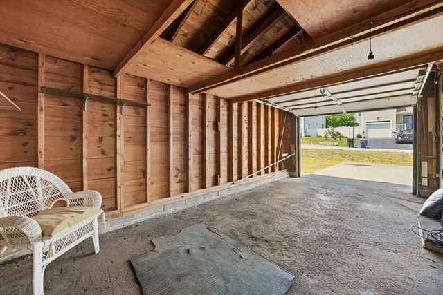 248 Hilldale Ave, Haverhill, MA 01832