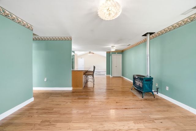 248 Hilldale Ave, Haverhill, MA 01832