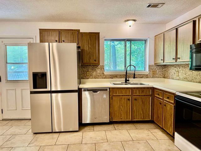 29 Meadowlark Drive, Cabot, AR 72023