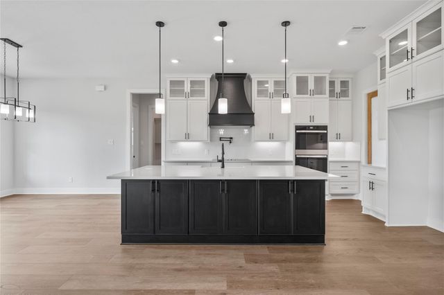 24835 Two Rivers Road, Montgomery, TX 77316