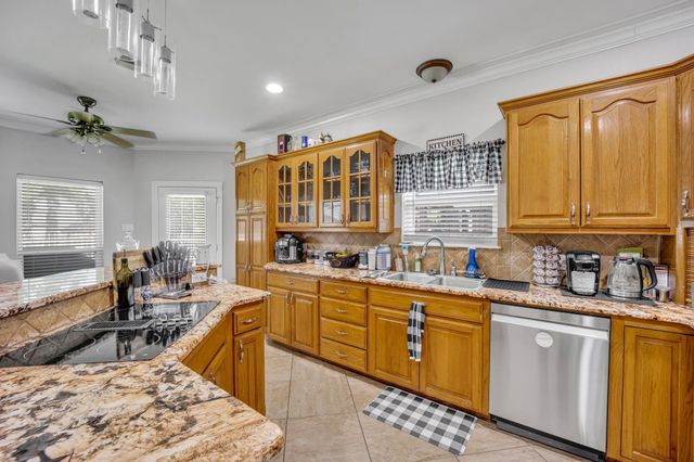 3401 Gladstone Way, Longview, TX 75604