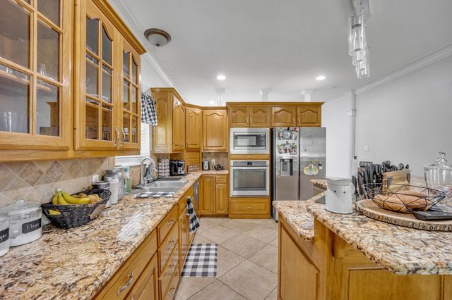 3401 Gladstone Way, Longview, TX 75604