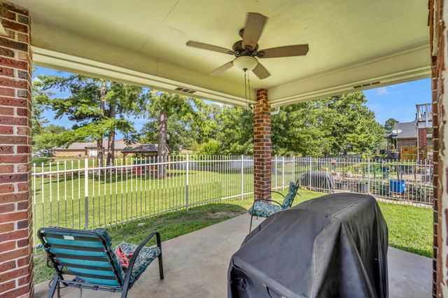 3401 Gladstone Way, Longview, TX 75604