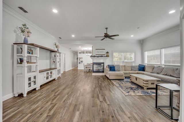 3401 Gladstone Way, Longview, TX 75604