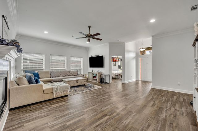 3401 Gladstone Way, Longview, TX 75604