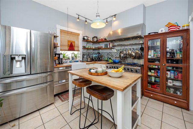 6829 S FITZGERALD STREET, Tampa, FL 33616