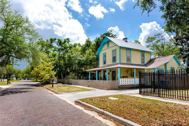 6829 S FITZGERALD STREET, Tampa, FL 33616