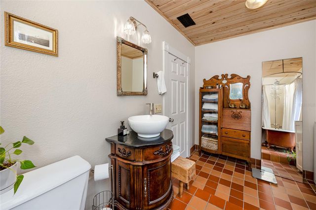 6829 S FITZGERALD STREET, Tampa, FL 33616