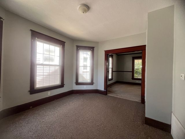 620 16th Avenue, East Moline, IL 61244