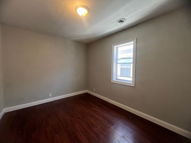 620 16th Avenue, East Moline, IL 61244