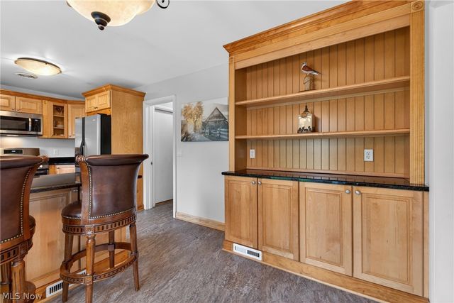 2426 Lander Road, Pepper Pike, OH 44124