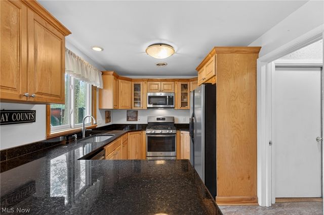 2426 Lander Road, Pepper Pike, OH 44124