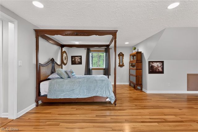 2426 Lander Road, Pepper Pike, OH 44124