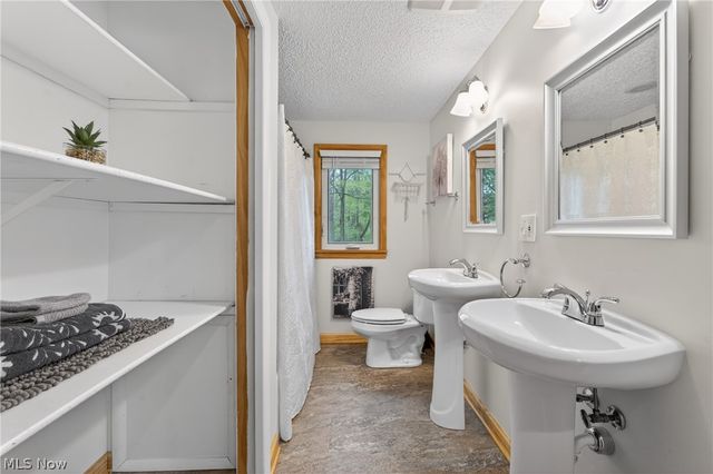 2426 Lander Road, Pepper Pike, OH 44124