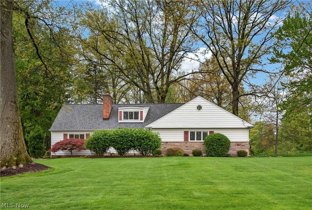2426 Lander Road, Pepper Pike, OH 44124