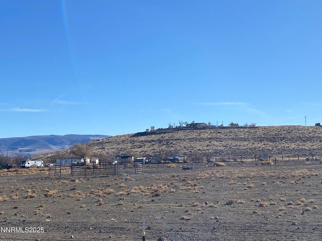 1280 Crest Drive, Silver Springs, NV 89429