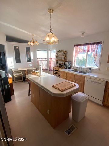 1280 Crest Drive, Silver Springs, NV 89429