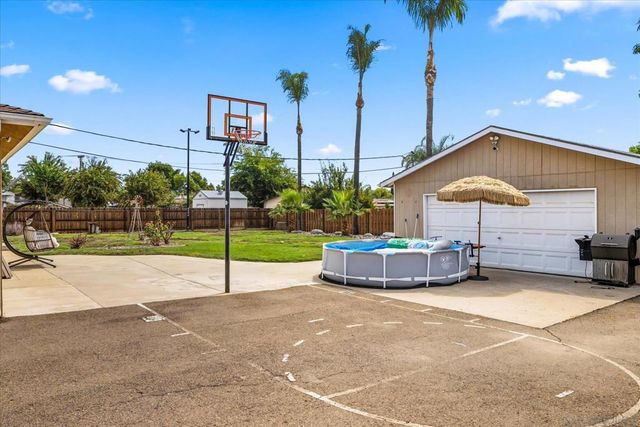 11721 Lakeside Ave, Lakeside, CA 92040