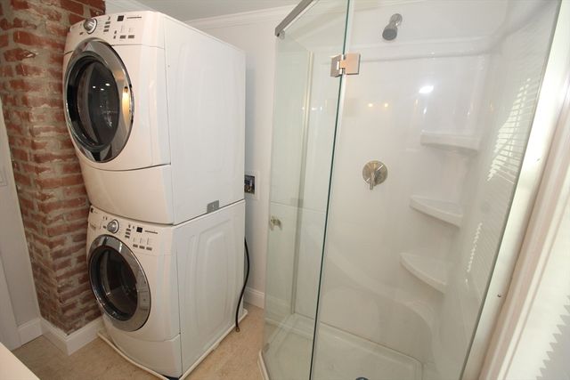 96 Walnut Ln B, Attleboro, MA 02703