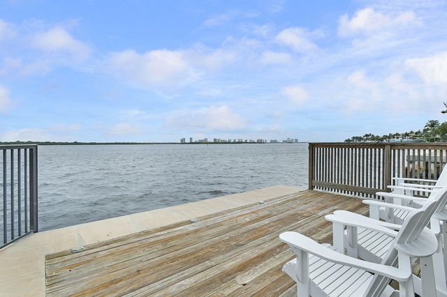 68 YACHT CLUB Drive 12, North Palm Beach, FL 33408
