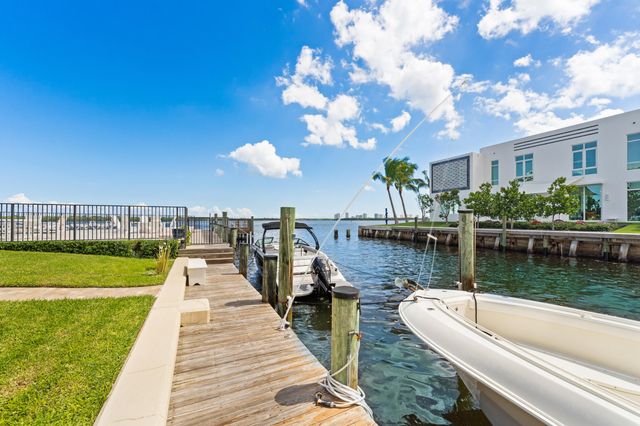 68 YACHT CLUB Drive 12, North Palm Beach, FL 33408