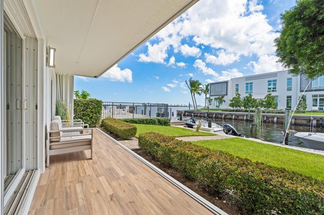 68 YACHT CLUB Drive 12, North Palm Beach, FL 33408