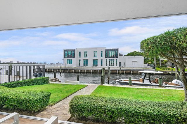 68 YACHT CLUB Drive 12, North Palm Beach, FL 33408