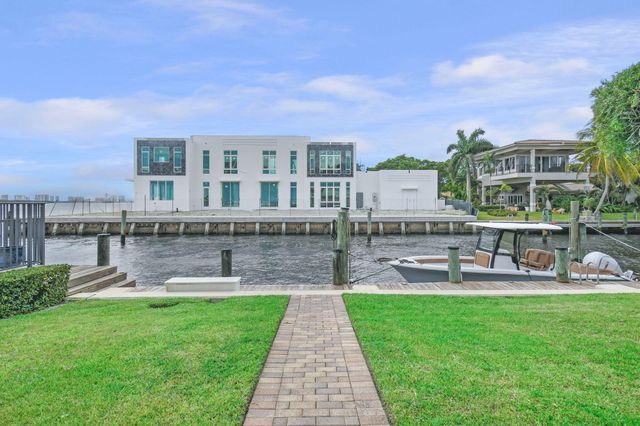 68 YACHT CLUB Drive 12, North Palm Beach, FL 33408