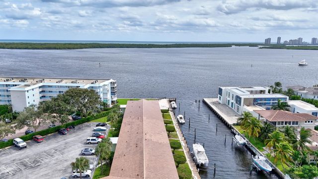 68 YACHT CLUB Drive 12, North Palm Beach, FL 33408