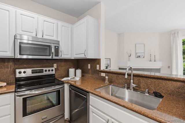 2150 Camino De La Reina 216, San Diego, CA 92108
