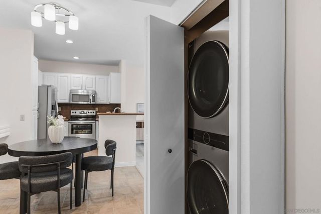 2150 Camino De La Reina 216, San Diego, CA 92108